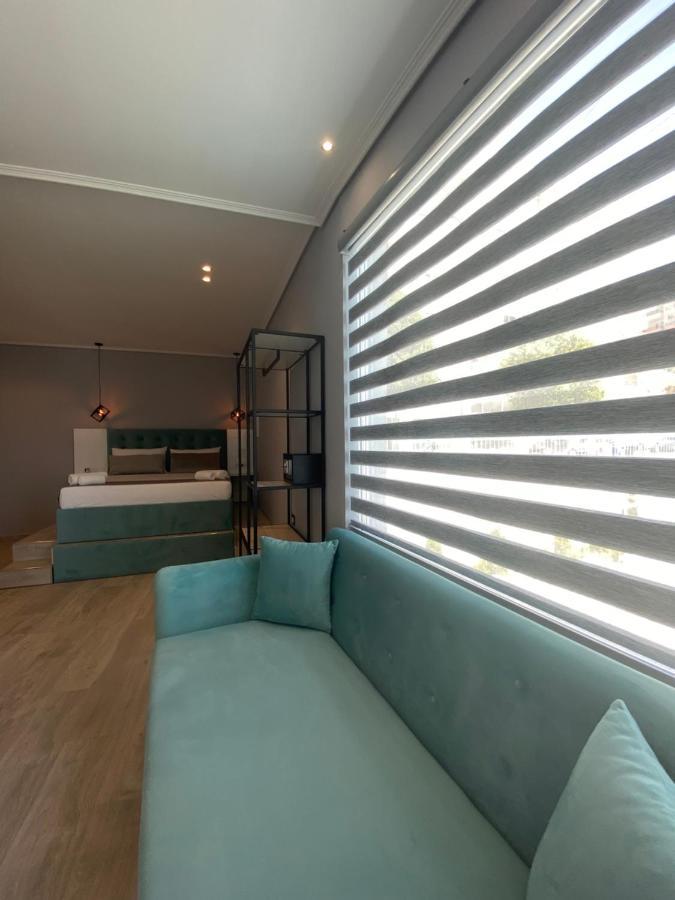 Crown Apartment Sarande Exterior photo