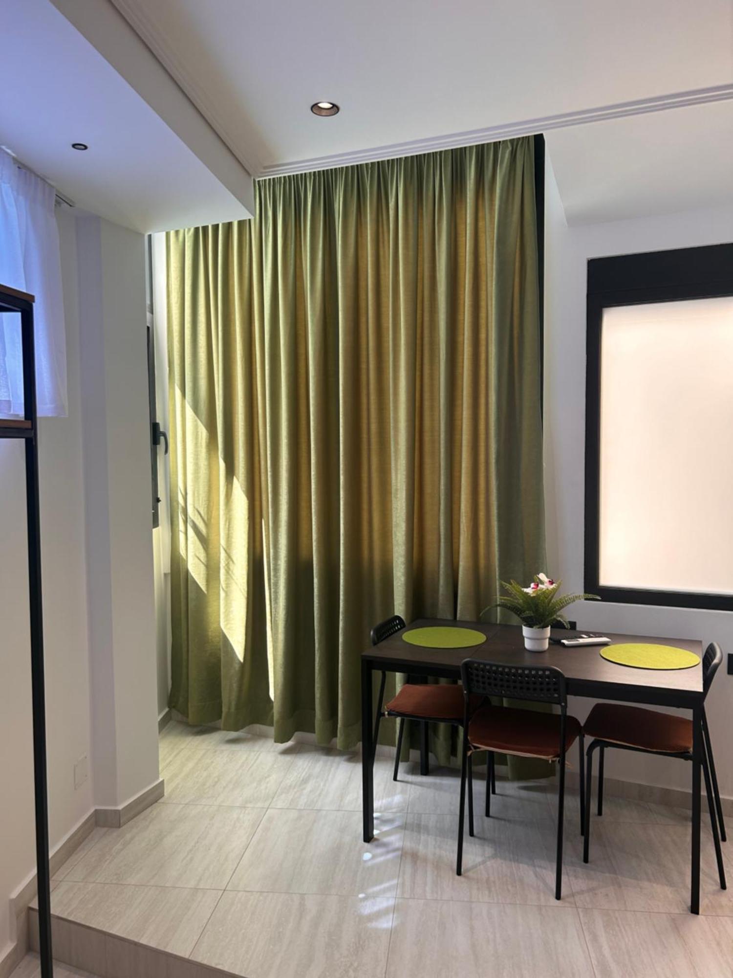 Crown Apartment Sarande Exterior photo